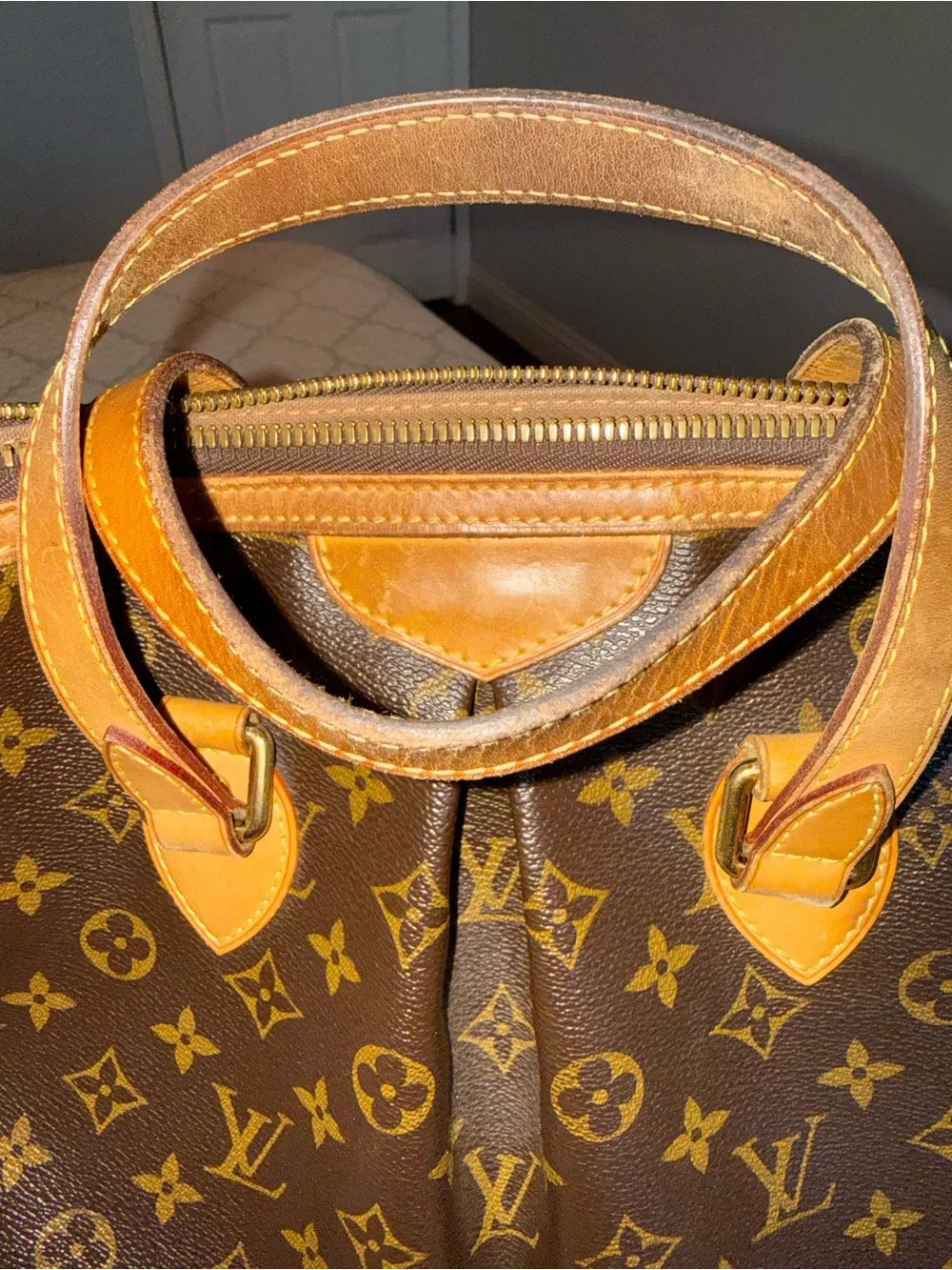 Louis Vuitton Palermo PM-COA included.